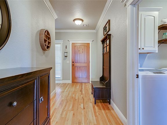 4th image of 1660 Whippoorwill Ln