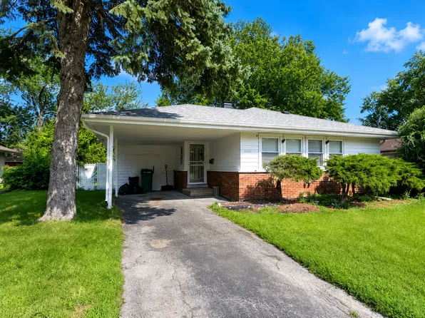 15111 Woodlawn Ave, Dolton, IL 60419