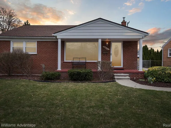 6634 Hawthorne St, Garden City, MI 48135