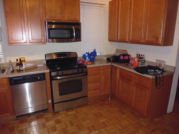 2nd image of 2965 N Lincoln Ave