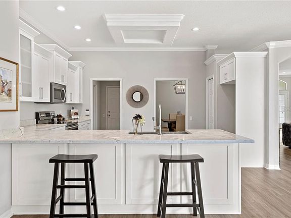 3rd image of 16128 Carden Dr