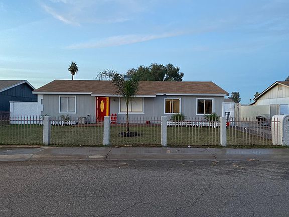 3rd image of 7952 W Minnezona Ave