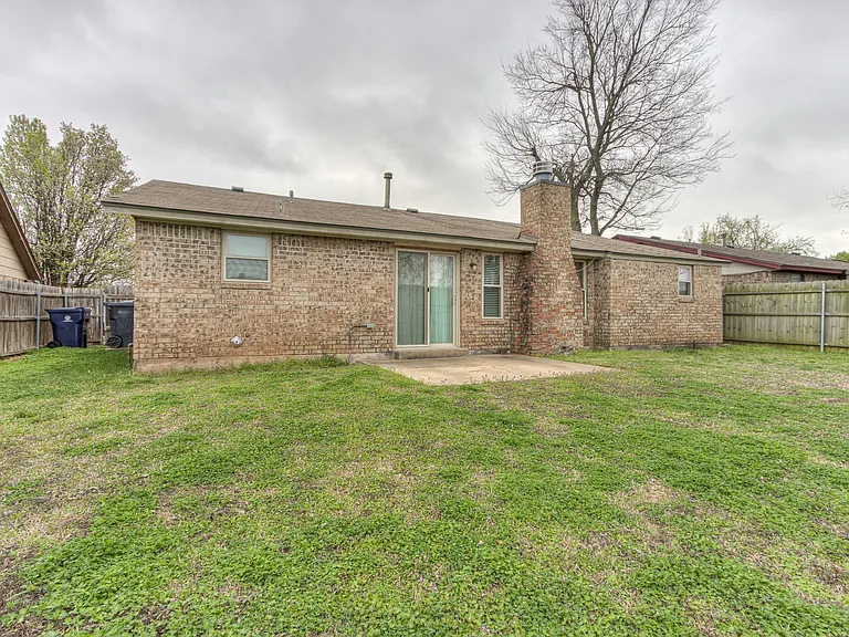 8413 Bigwood Dr — Photo 35