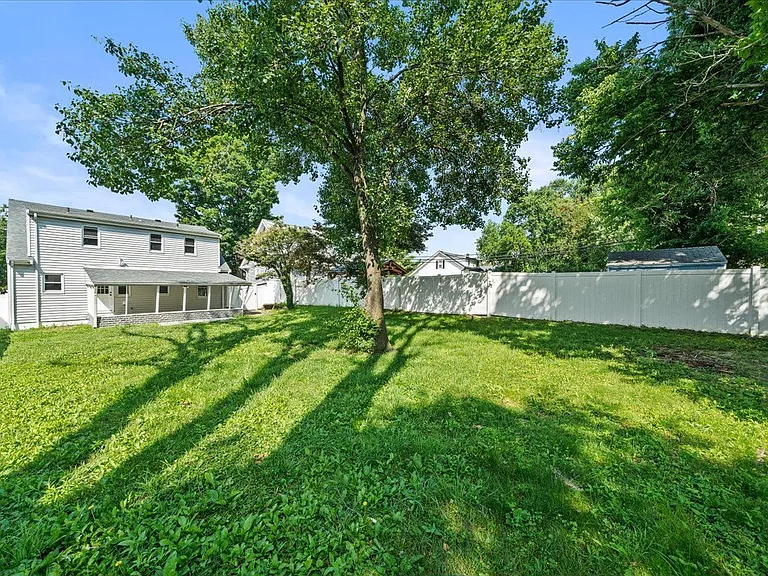 204 Stevenson Rd — Photo 27