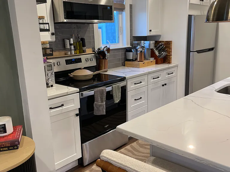 210 Everett St #2 — Photo 9