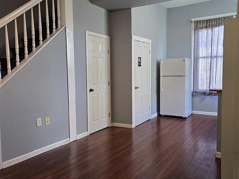 1614 Market St #4 — Photo 7