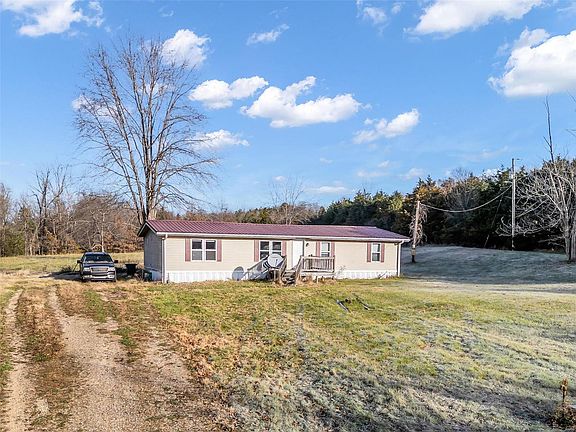2nd image of 829 Amburgy Dr