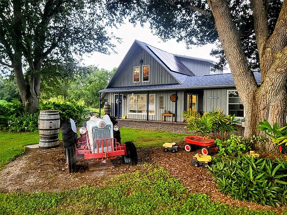 4th image of 136 SW 85th Avenue