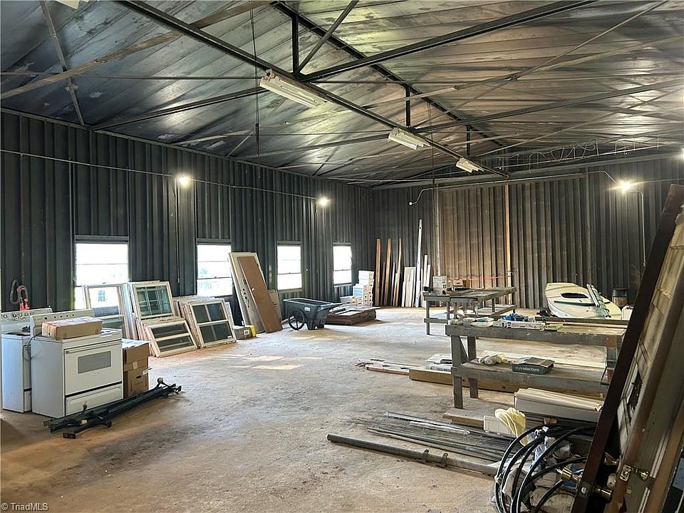 1st image of Wards Gap Rd