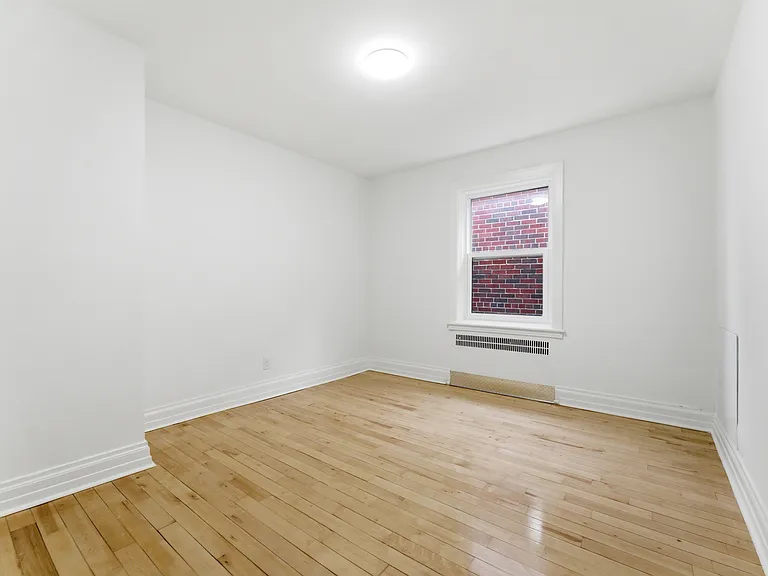 235 Cooper St — Photo 13