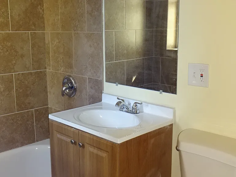 8205 S Ada Streetbasement Gdn — Photo 1
