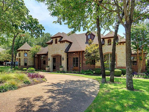 2nd image of 632 Meandering Woods Dr