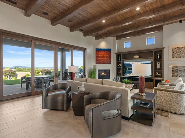123 Thundercloud Rd, Santa Fe, NM 87506