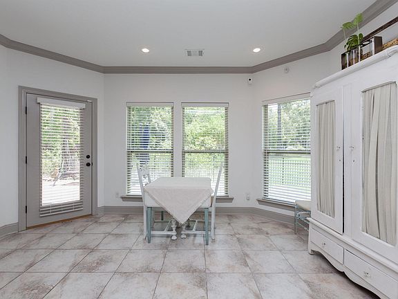 4th image of 17488 Golden Eagle Dr
