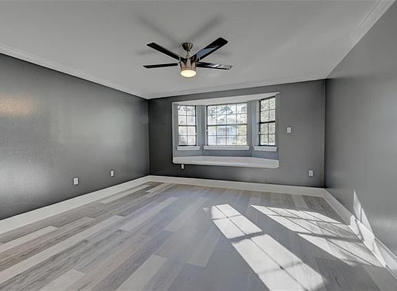 5th image of 5923 General Haig St