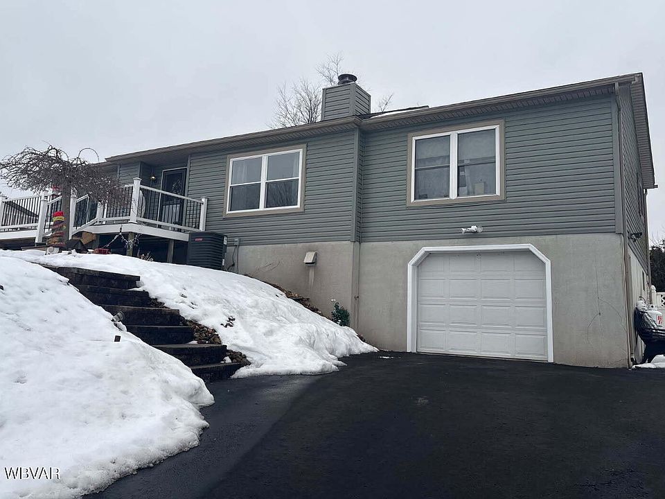 1st image of 11 Forest Dr