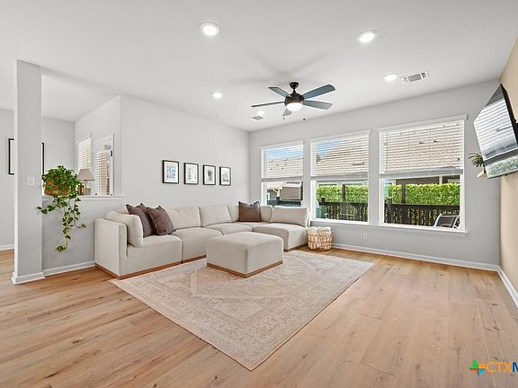 4th image of 166 Twistleaf Dr