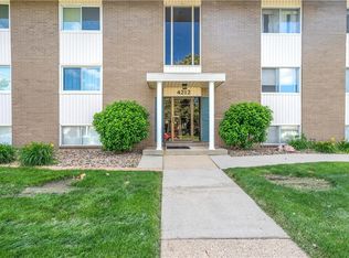 4212 62nd St APT 6, Urbandale, IA 50322