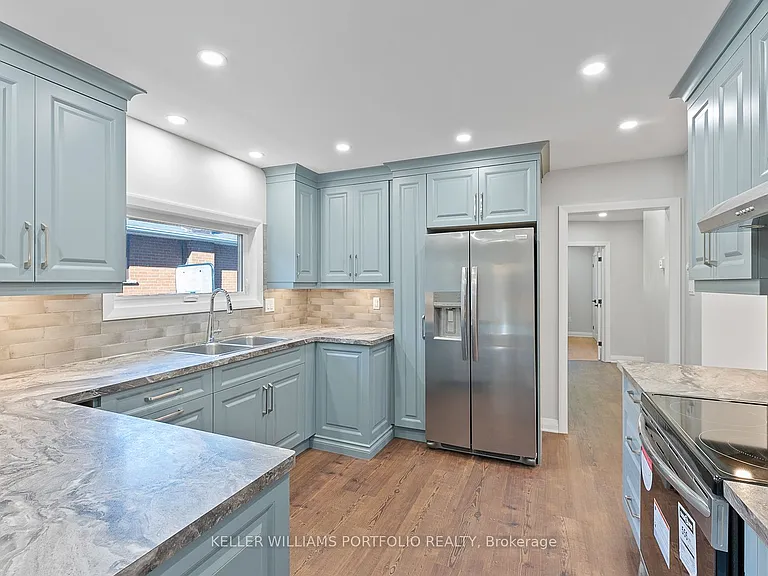32 Gatesview Ave #UPPER — Photo 21
