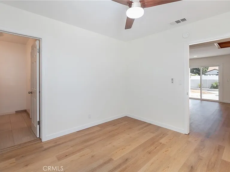 11000 Gaviota Ave — Photo 16