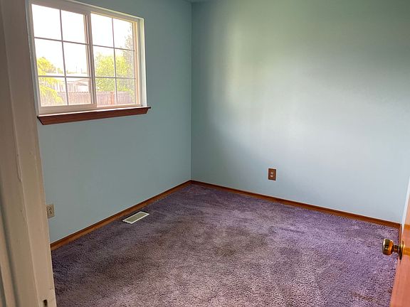 5th image of 3208 W Viola Ave