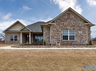 203 Idle Creek Dr, Huntsville, AL 35811