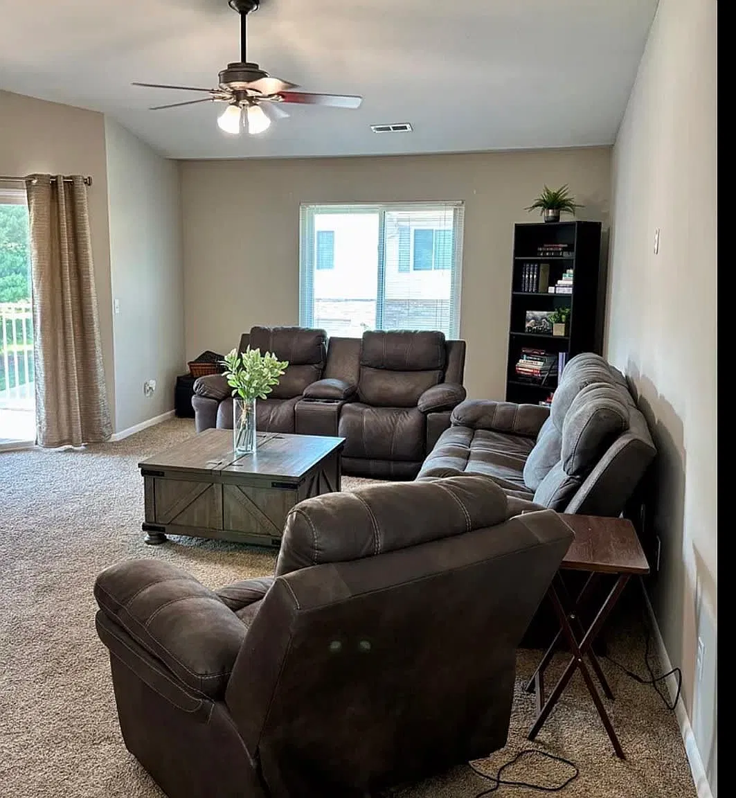 2 bed, $1,600 — Photo 1