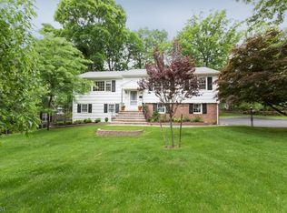 30 Woodmere Rd, Cedar Grove, NJ 07009