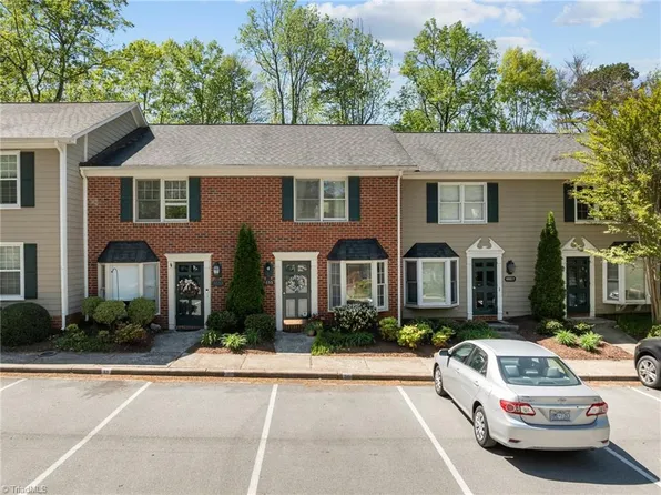 4655 Lawndale Dr, Greensboro, NC 27455