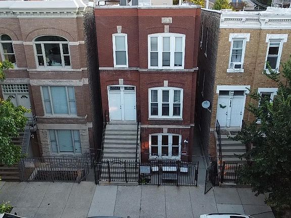2nd image of 1618 W Le Moyne St APT 2