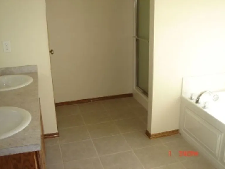 9305 Crooked Creek Ln — Photo 9