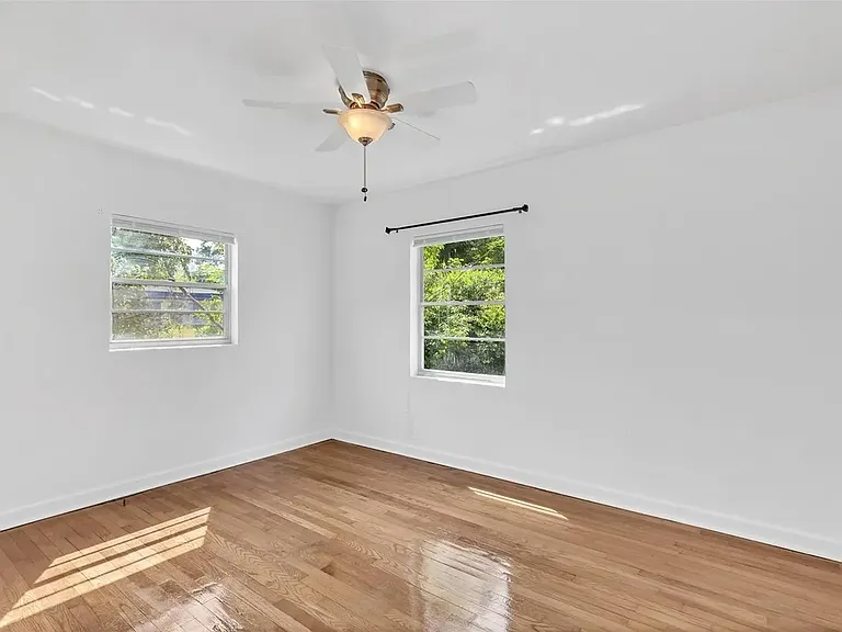 3702 E Esther St — Photo 10