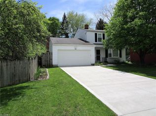 7940 Richwood Dr, Mentor On The Lake, OH 44060