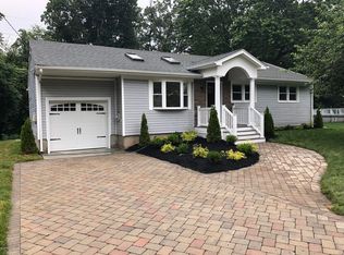 10 Henry Dr, Middletown, NJ 07748