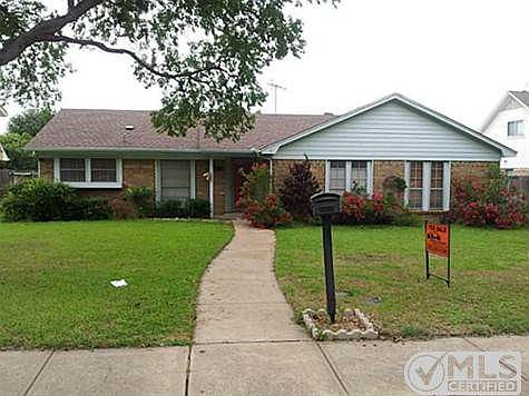 3rd image of 1607 Marquette Dr