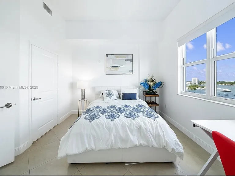 7900 Harbor Island Dr #Penthouse 14 — Photo 19