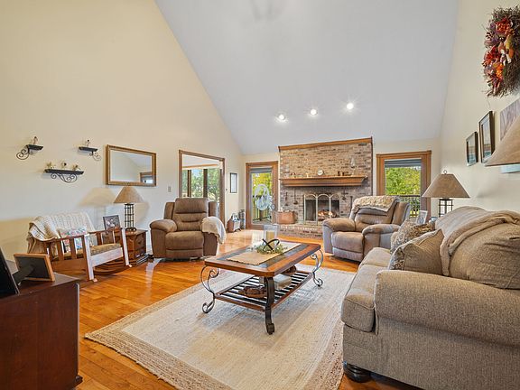 4th image of 6432 Shakerwood Dr