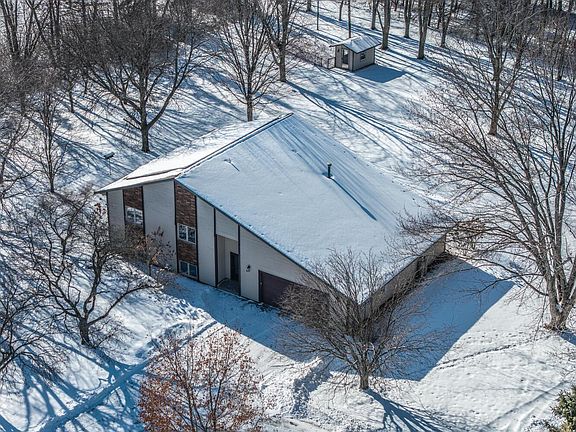 3rd image of 20755 Ahern Blvd