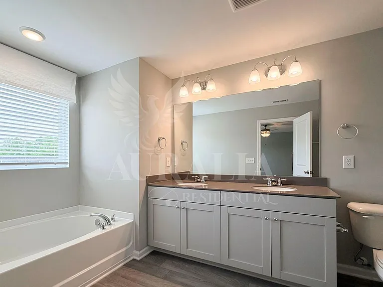 111 Lennei Ln — Photo 26