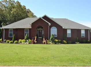 132 Oak St, Martin, TN 38237