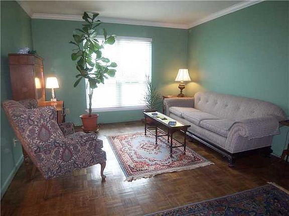 4th image of 7334 Lions Head Dr