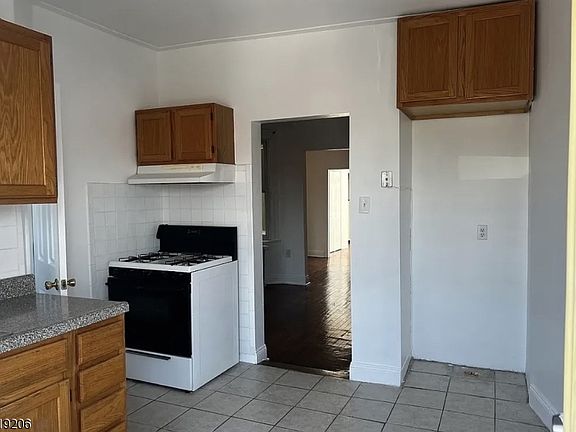 5th image of 1254 Paterson Plank Rd #2B