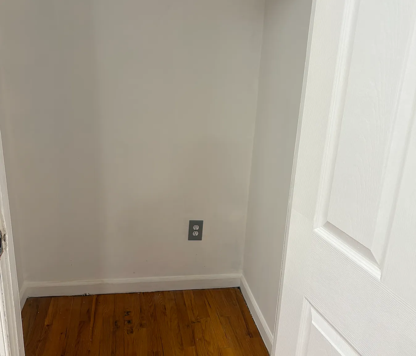 3 bed, 2500 sqft, $3,500 — Photo 4