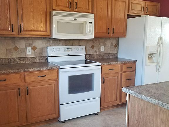 3rd image of 5810 S 193rd St