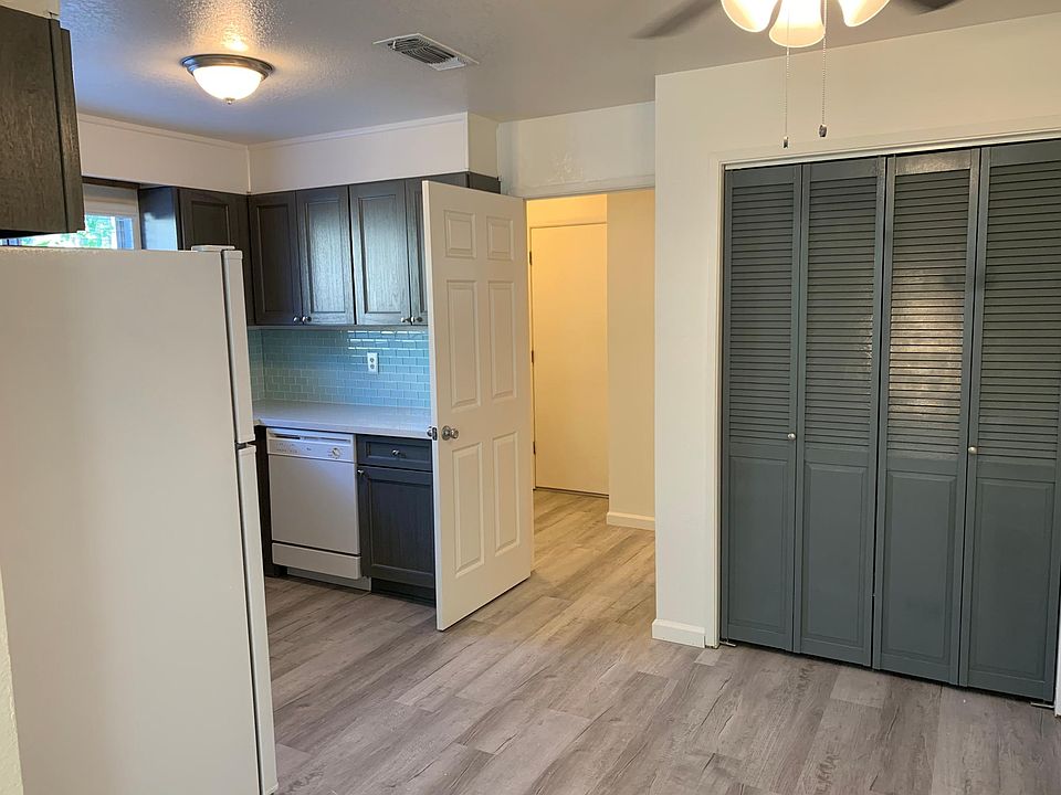 Kitchen/Pantry/Dining Area