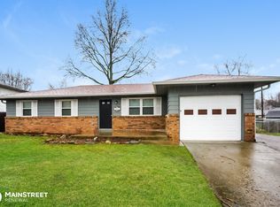 907 Brooks Dr, Fortville, IN 46040