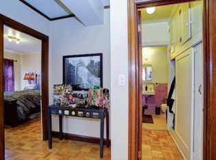 Broadmoor, Tacoma, WA 98402