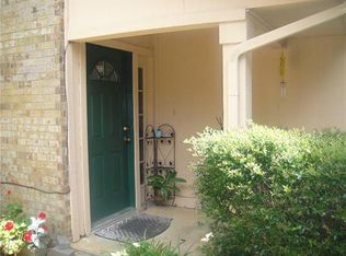 611 Lost Springs Ct, Arlington, TX 76012