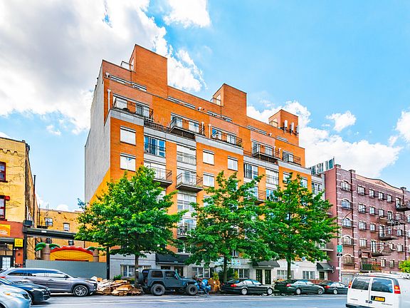 4th image of 902 Bedford Ave APT 1