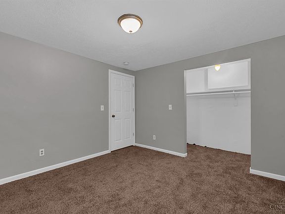 4th image of 6110 Stover Ave